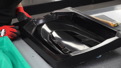 Ultima RS Engine Cover Mould - V8CREATIVE