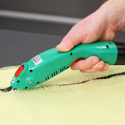 WBT2-C Electric Scissors In Hand